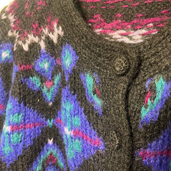 L.L. Bean Vintage Fair Isle Cardigan Size Large - Picture 3 of 6